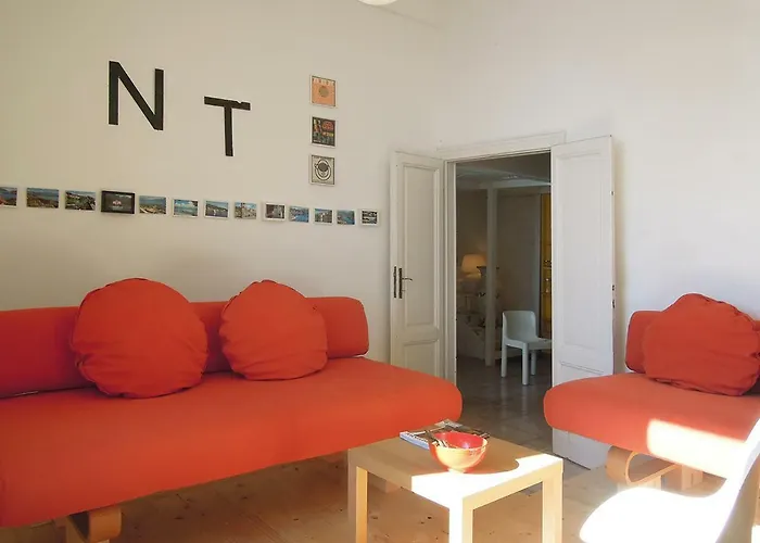 Charming House With The Private Dock I Vakantiehuis